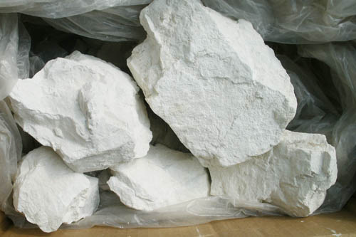 用生石灰给养牛场消毒的正确做法